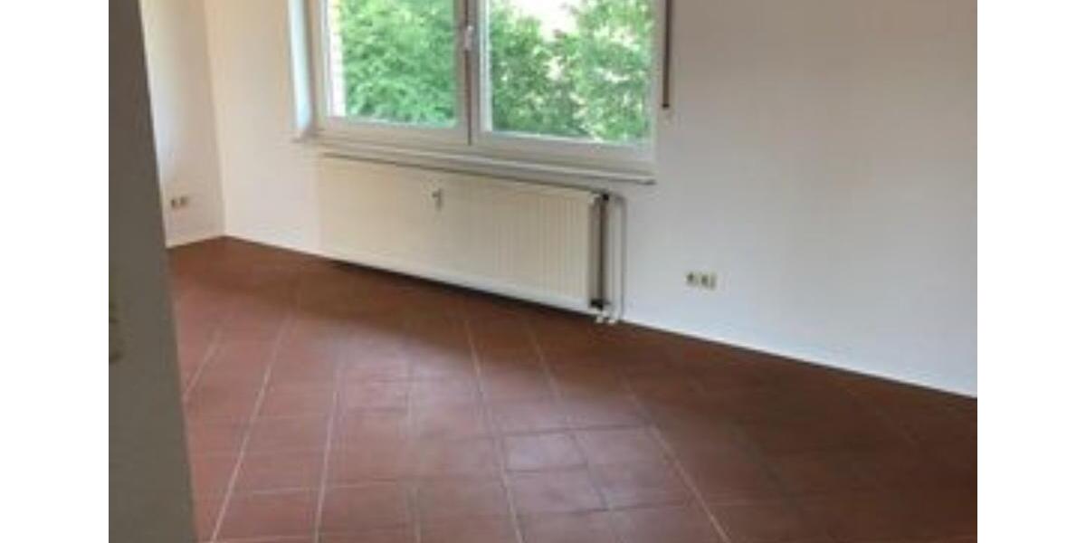 2 ZKBB mit Gäste-WC, Keller und 2 Garagen 2 zimmer