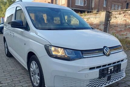 VW Caddy 138.998 km 22.000 € Paderborn 33102