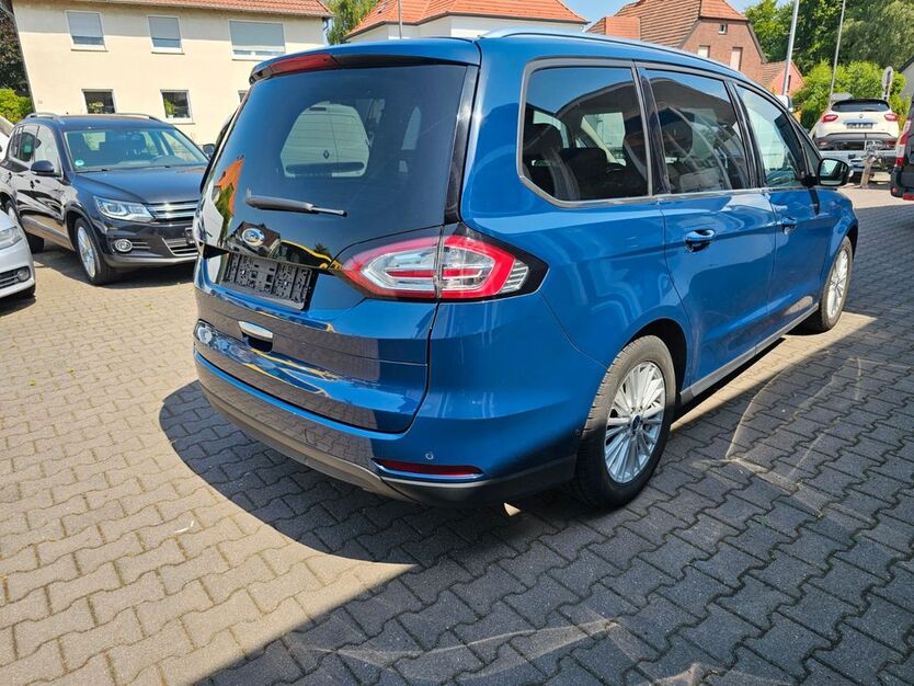 Ford Galaxy 135.860 km 17.300 € Enger 32130