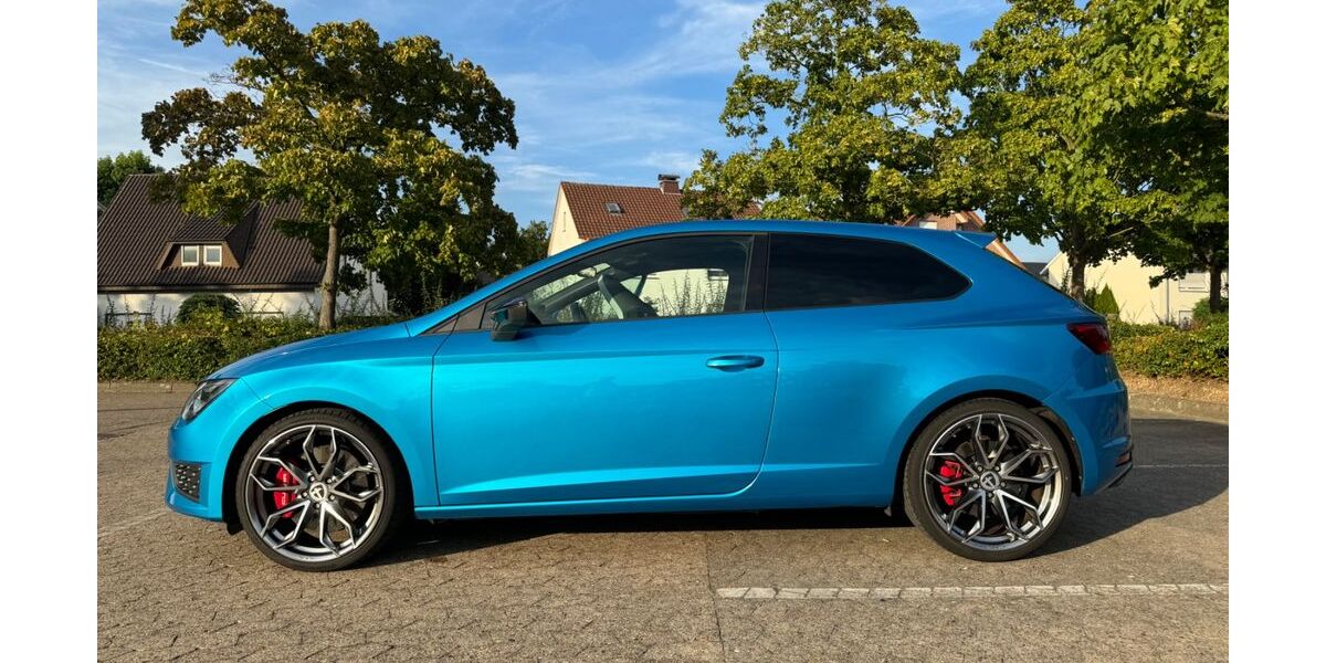 Seat Leon 111.000 km 18.750 &euro; Rheda-Wiedenbrück 33378