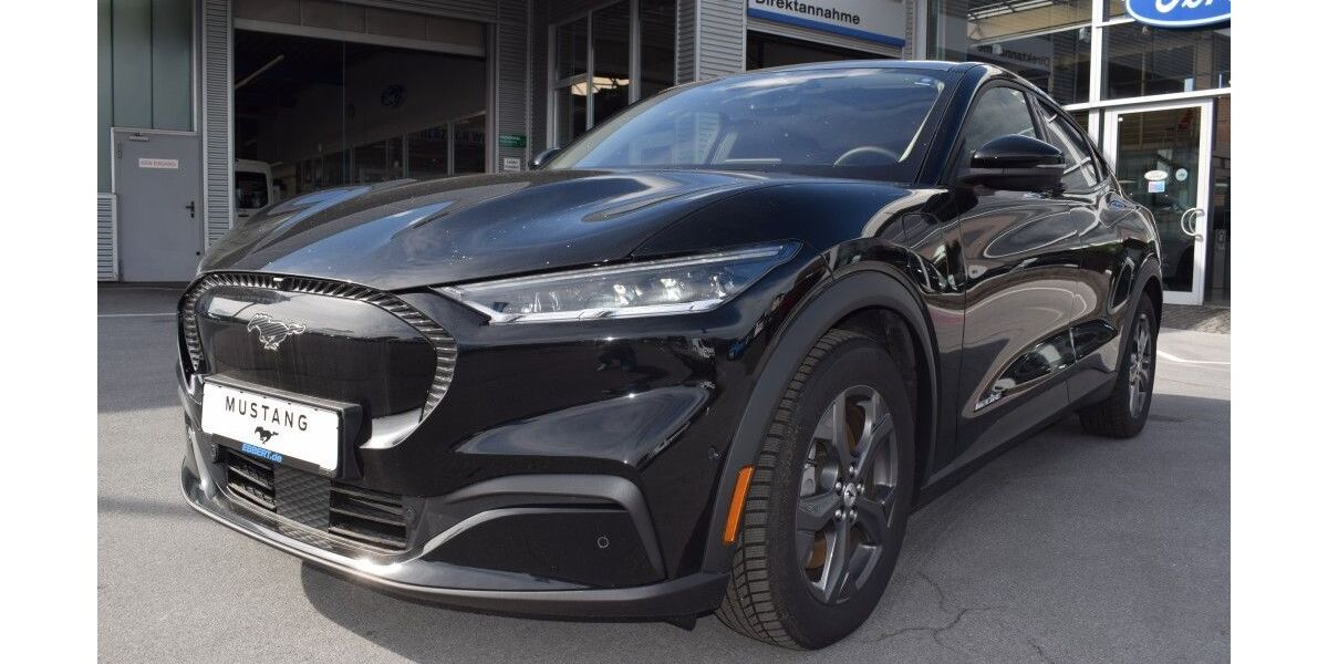 Ford Mustang Mach-E 7.700 km 45.950 &euro; Rietberg 33397