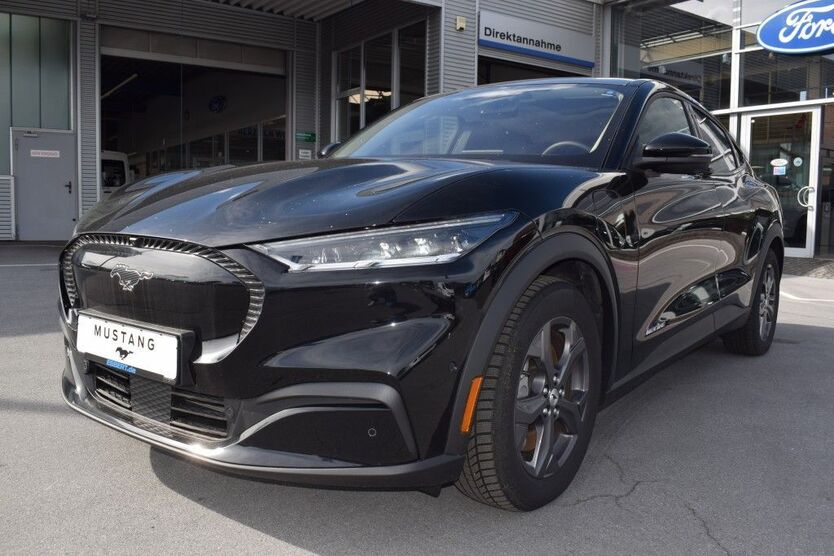 Ford Mustang Mach-E 7.700 km 45.950 € Rietberg 33397