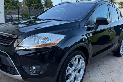 Ford Kuga 211.376 km 7.500 € Versmold 33775