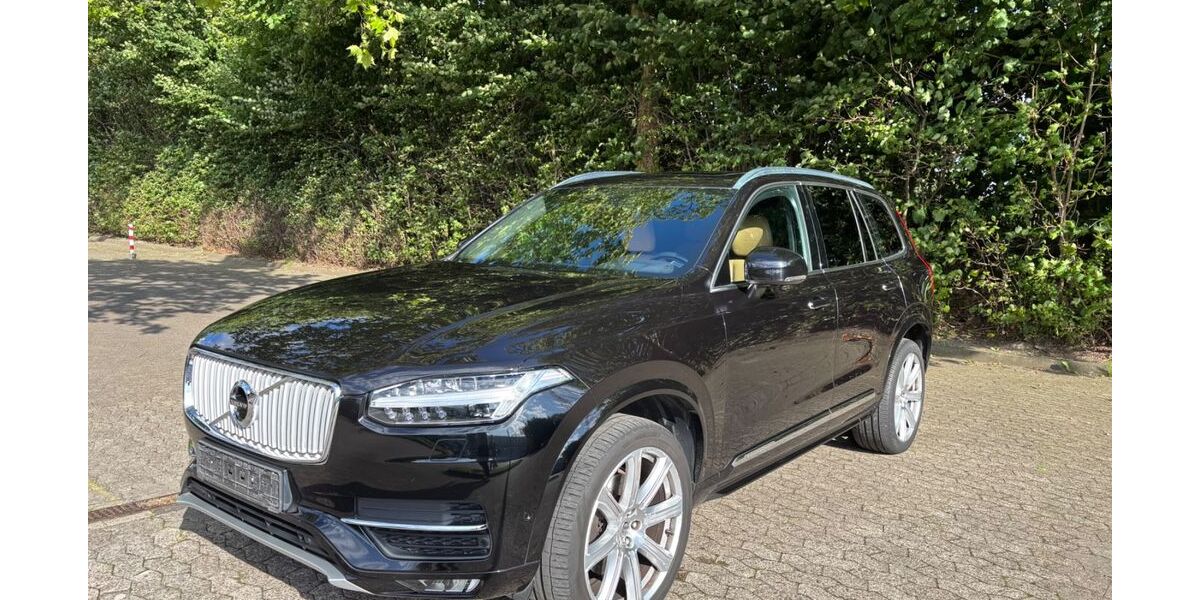Volvo XC90 182.500 km 25.890 &euro; Bad Salzuflen 32108