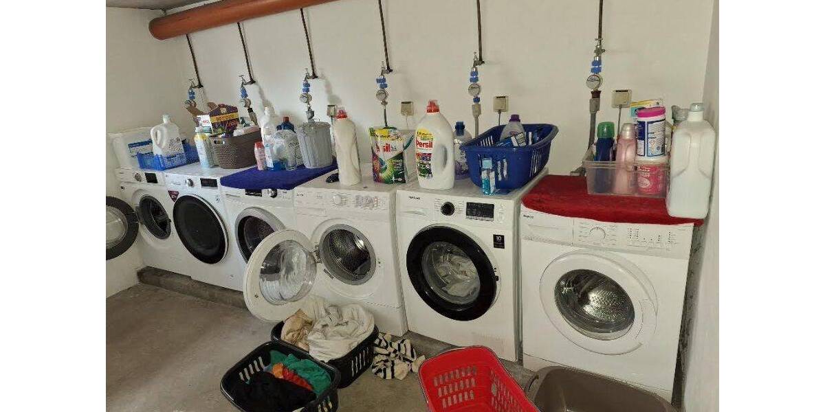 Mehrfamilienhaus mit 9 Wohnungen - vermietet 3 zimmer