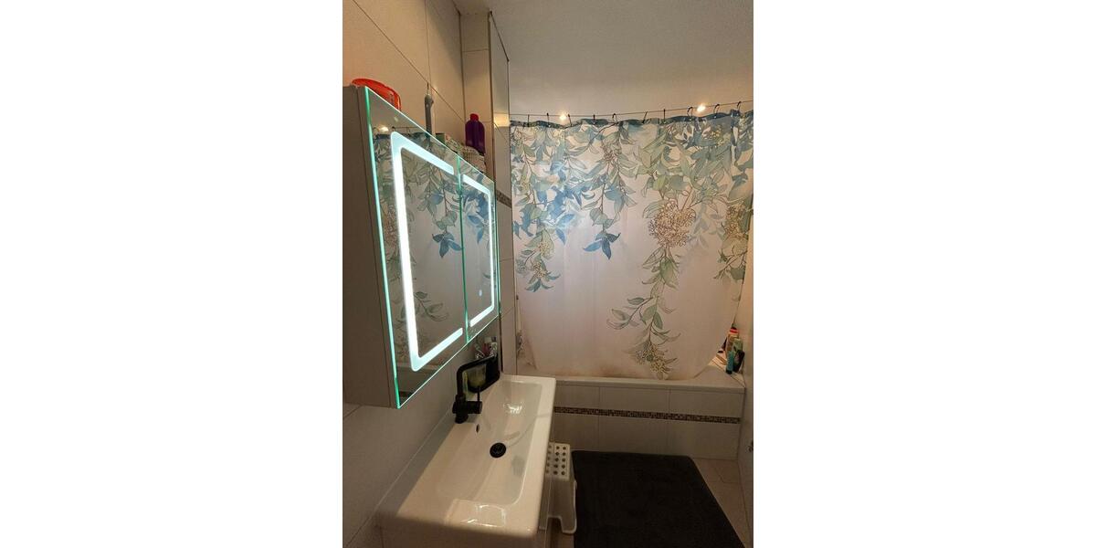 Familienfreundliche 5-Zimmer-Altbauwohnung mit Balkon in Bielefeld 5 zimmer