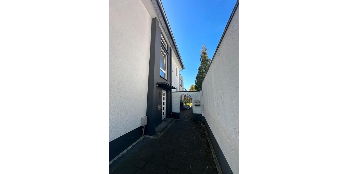 Mehrfamilienhaus, Wohnhaus Gütersloh Kattenstroth - 14 Zimmer, 350 m&sup2;, 890.000&euro; | Angebot:26544763