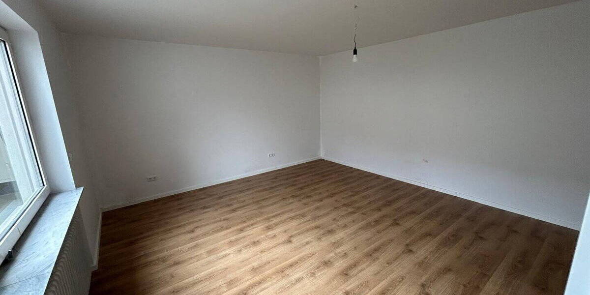 Etagenwohnung Bielefeld Brake - 4 Zimmer, 105 m&sup2;, 850&euro; | Angebot:26164115