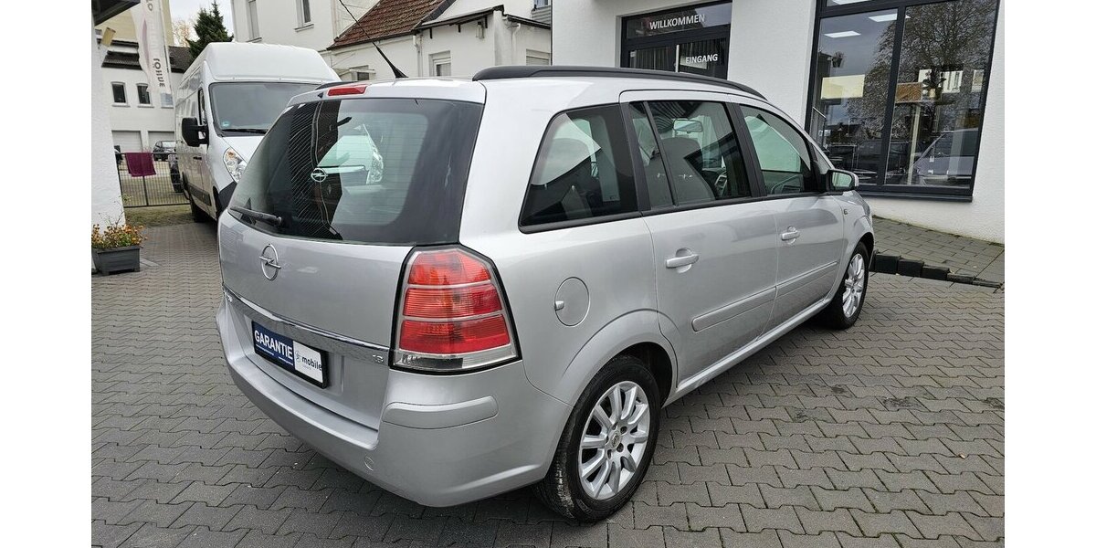 Opel Zafira 1.8 Edition KLIMA 7 Sitzer Tempomat AHK 205.612 km 3.790 &euro; Löhne 32584