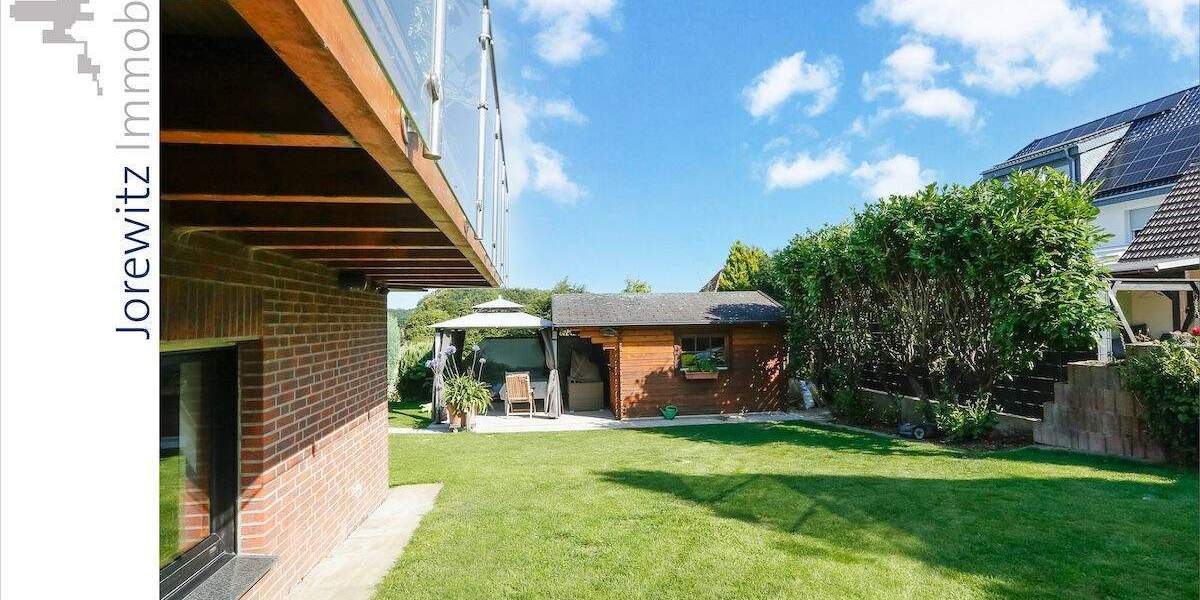 Einfamilienhaus Bielefeld Jöllenbeck - 9 Zimmer, 257 m&sup2;, 685.000&euro; | Angebot:25734214