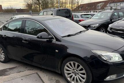 Opel Insignia 220.000 km 2.499 &euro; Detmold 32758