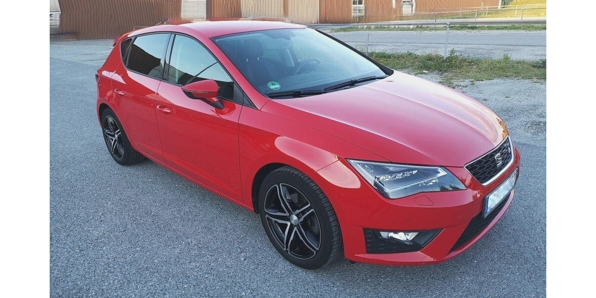 Seat Leon 97.100 km 14.800 € Halle 33790