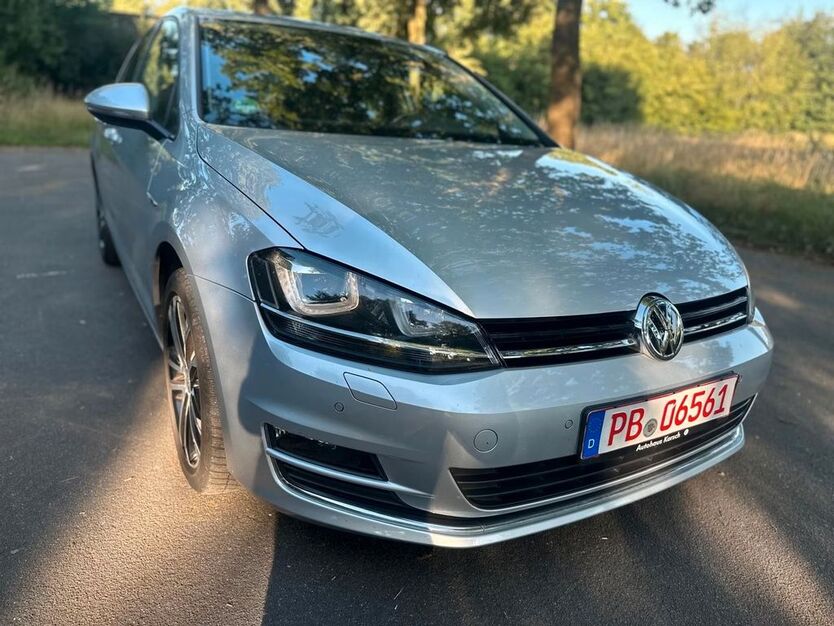 VW Golf 111.335 km 12.399 € Hövelhof 33161