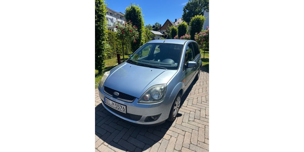 Ford Fiesta 241.500 km 1.990 &euro; Bielefeld 33609