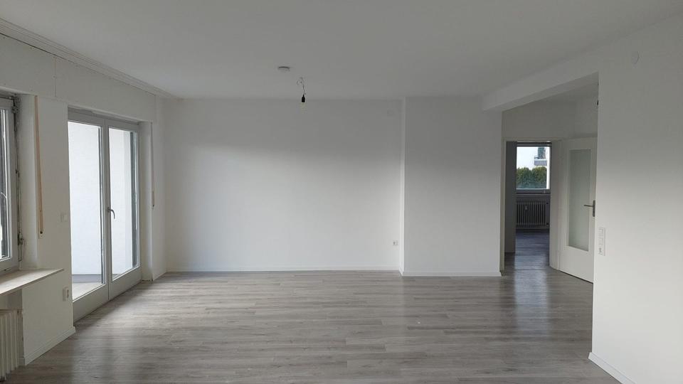 Etagenwohnung Lemgo - 4 Zimmer, 116 m&sup2;, 1.220&euro; | Angebot:25791787