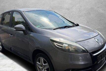 Renault Scenic 84.000 km 4.999 &euro; Detmold 32758