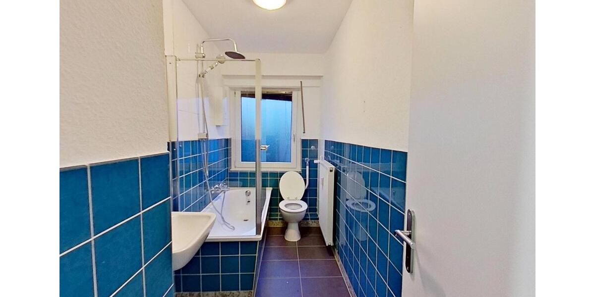 Geräumige 3-Zimmer-Wohnung mit BALKON und Tageslichtbad 3 zimmer