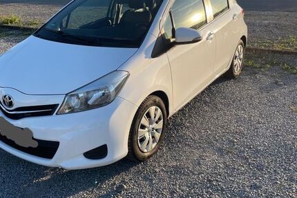 Toyota Yaris 176.919 km 6.050 &euro; Bad Salzuflen 32108