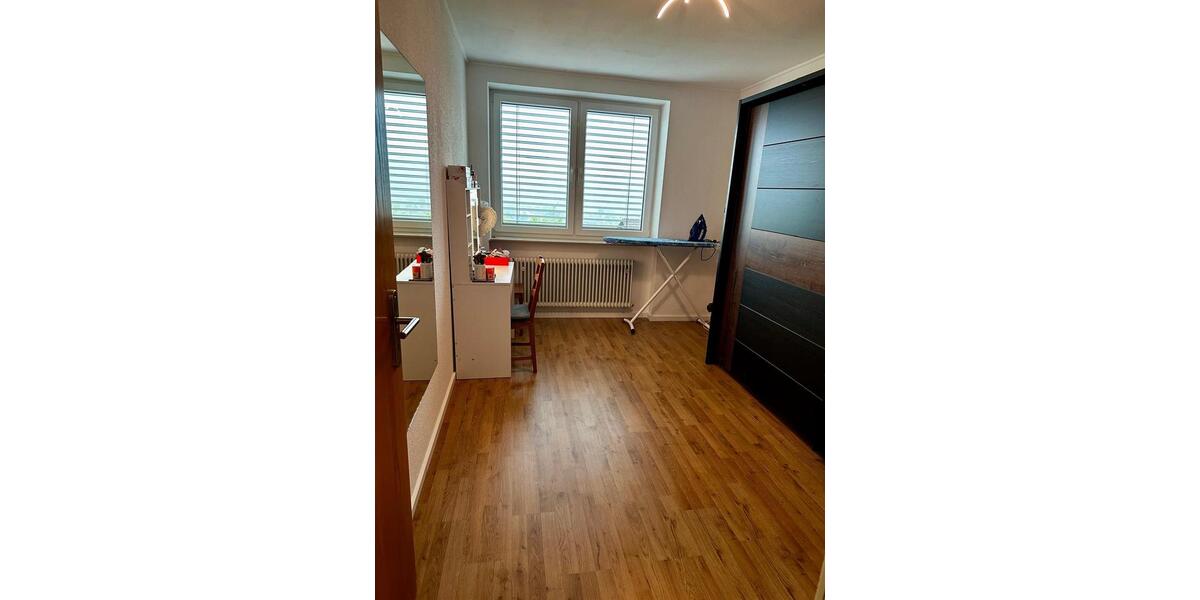 Reihenhaus Vlotho - 5 Zimmer, 160 m&sup2;, 360.000&euro; | Angebot:26478869