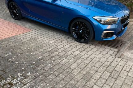 BMW M140i