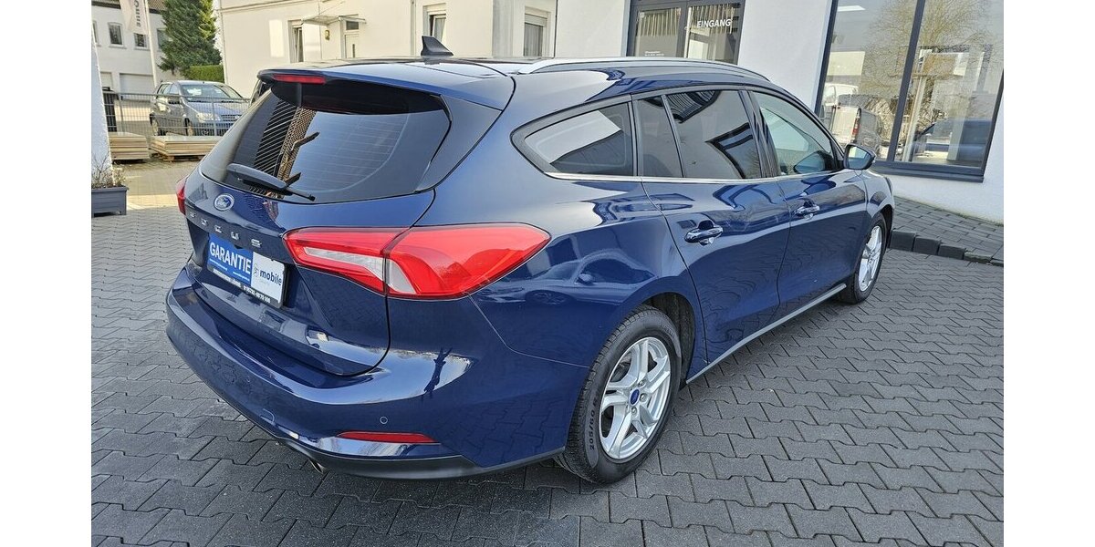 Ford Focus 2.0 CDTI LED NAVI RFK AUS 1.HAND 122.850 km 14.990 &euro; Löhne 32584