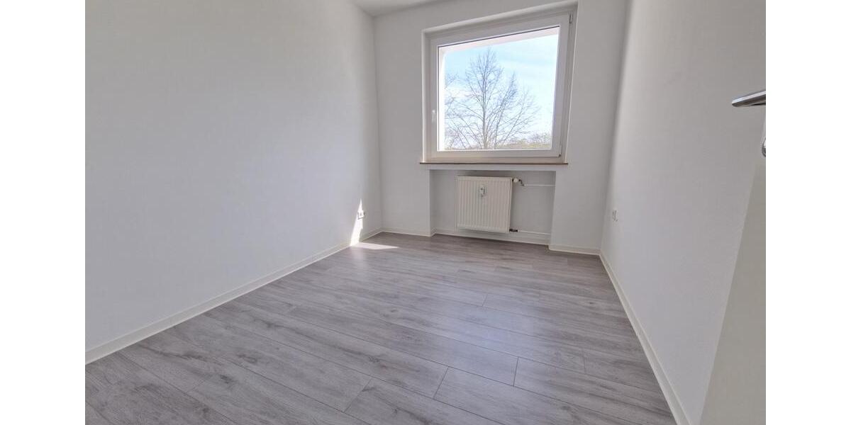 Eigentumswohnung 4ZKB, Balkon und PKW-Stellplatz 4 zimmer