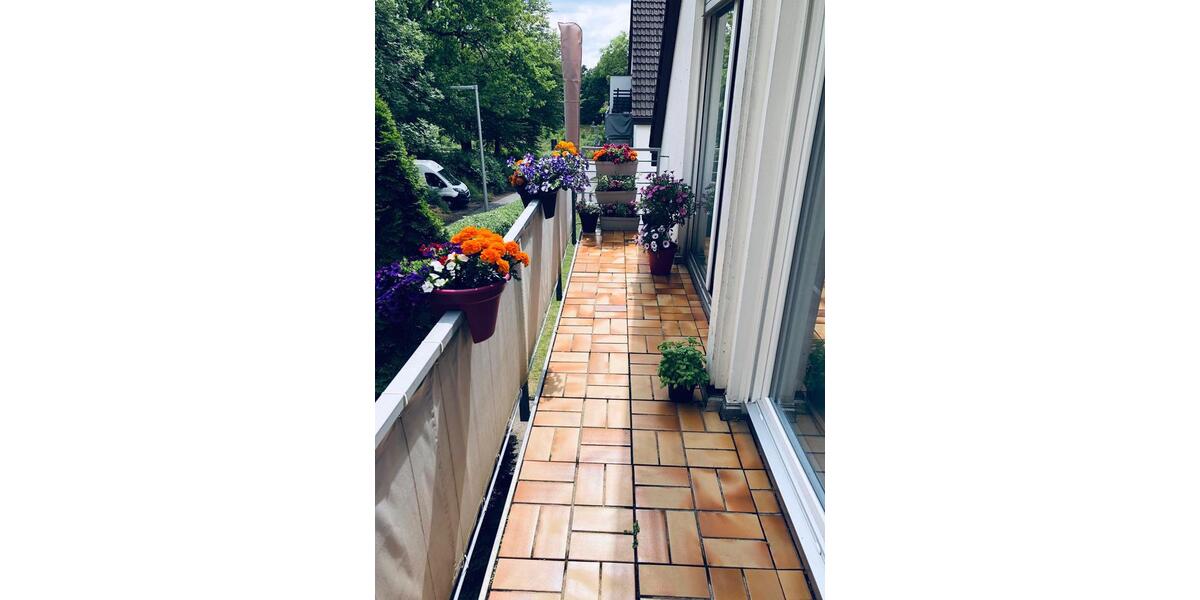 Dachgeschoßwohnung Bielefeld Brackwede - 3.5 Zimmer, 90 m&sup2;, 830&euro; | Angebot:26214401
