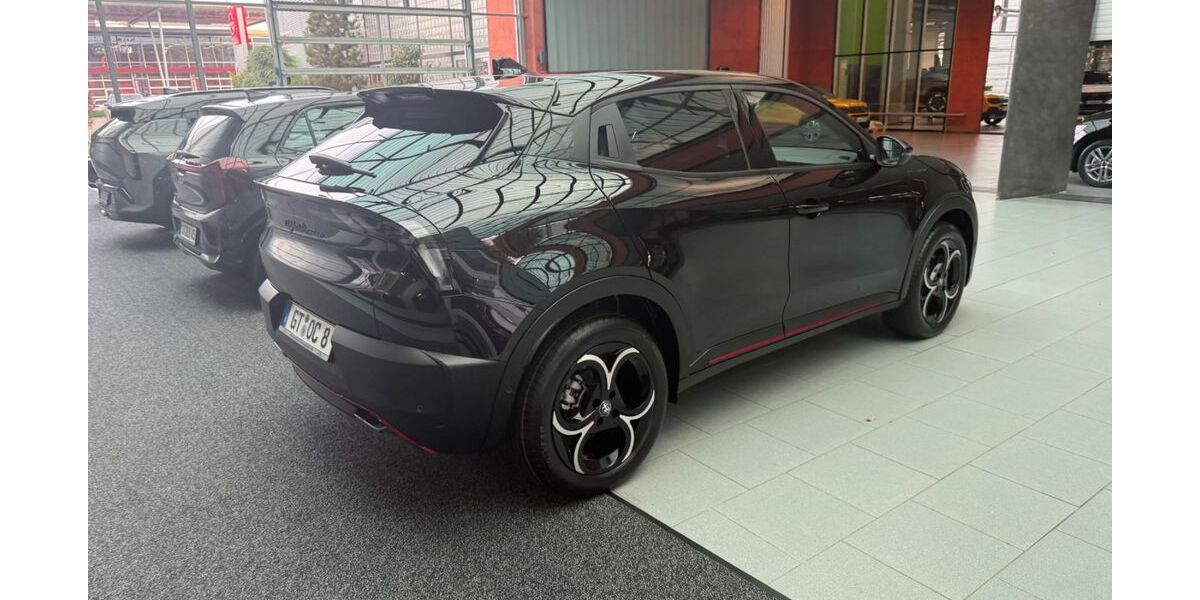 Alfa Romeo Junior 4.250 km 26.490 &euro; Rheda-Wiedenbrück 33378