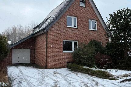 Provisionsfreies Einfamilienhaus mit großem Stahlgebäude Garten 7 zimmer