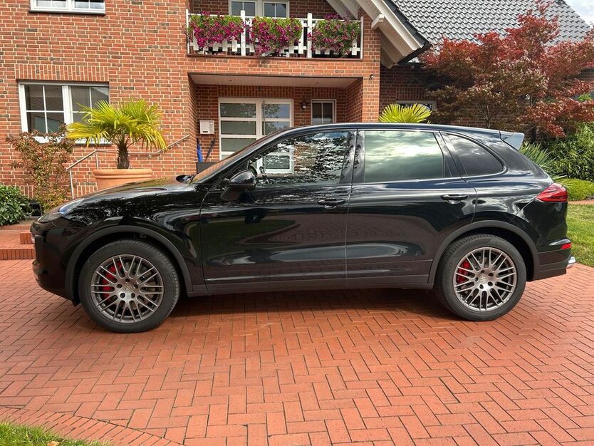 Porsche Cayenne 150.000 km 35.888 € Schloß-Holte 33758