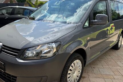 VW Caddy 234.376 km 5.900 &euro; Versmold 33775