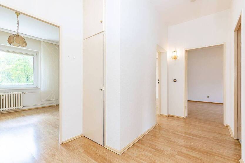 Bezugsfrei: 3 Zimmer mit Südostbalkon