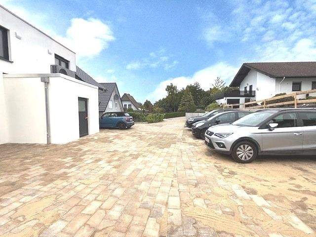 Neubau-Doppelhaushälfte ohne Garten aber mit viel Balkon! Prov.-frei! 5 zimmer