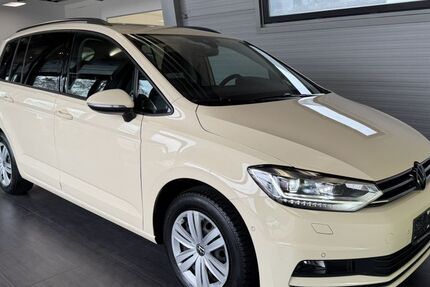 VW Touran 143.019 km 24.890 &euro; Bielefeld 33647
