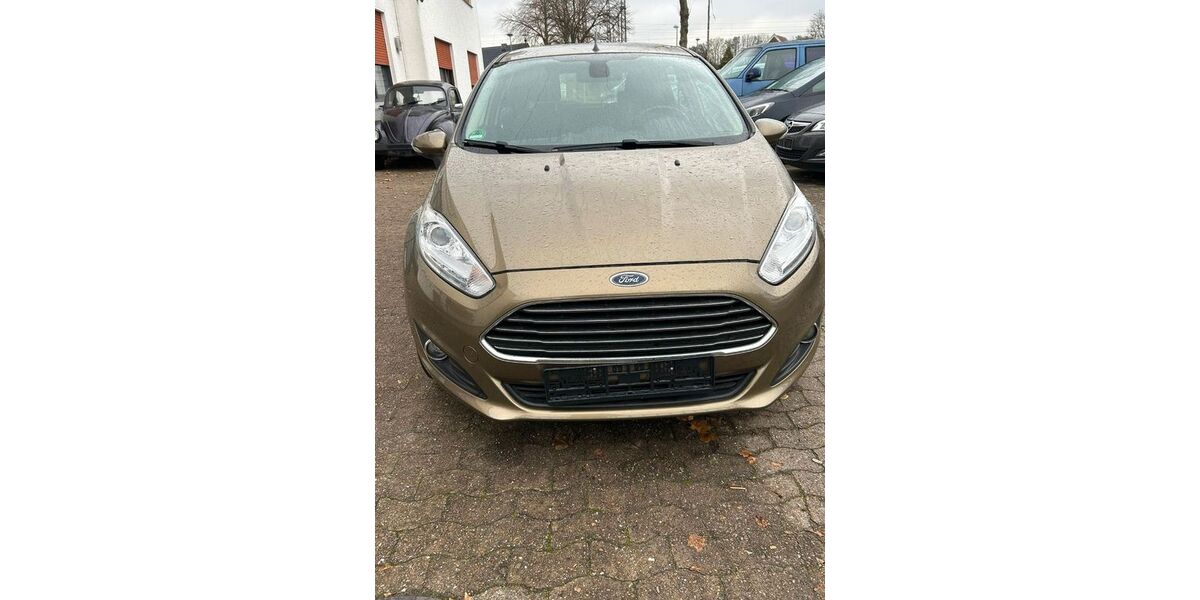 Ford Fiesta 118.754 km 4.999 &euro; Melle 49328