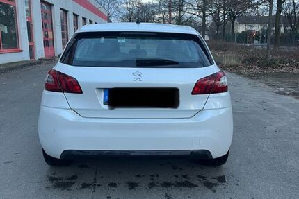 Peugeot 308 130.400 km 4.400 &euro; Gütersloh 33332