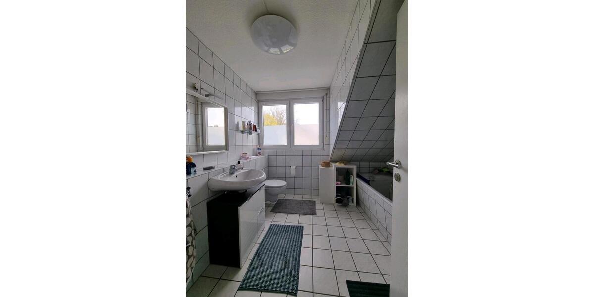 Dachgeschoßwohnung Bielefeld Schildesche - 3 Zimmer, 78 m&sup2;, 1.105&euro; | Angebot:26395080