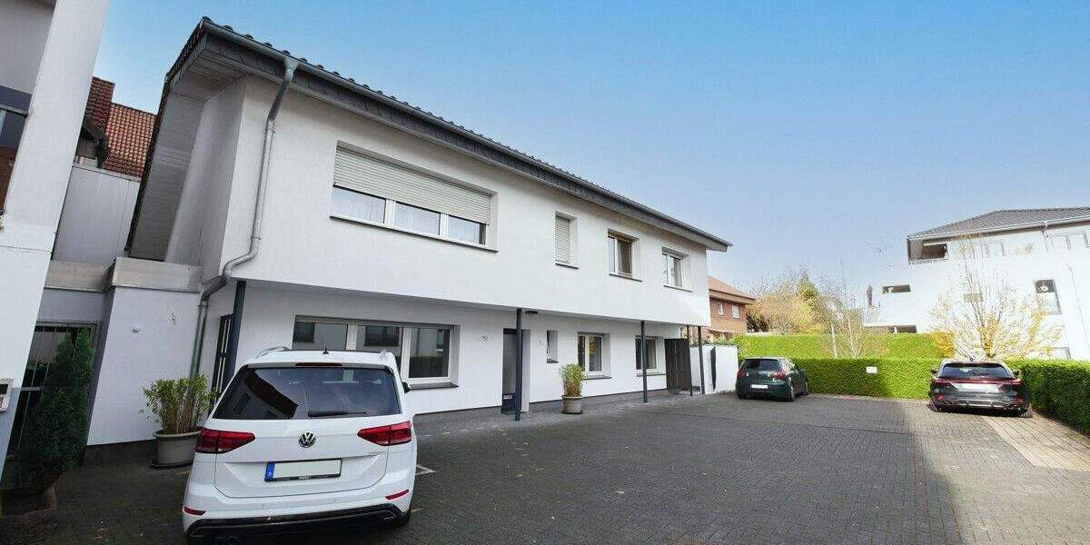 Modernisiertes Zweifamilienhaus in zentraler Lage von Delbrück 6 zimmer