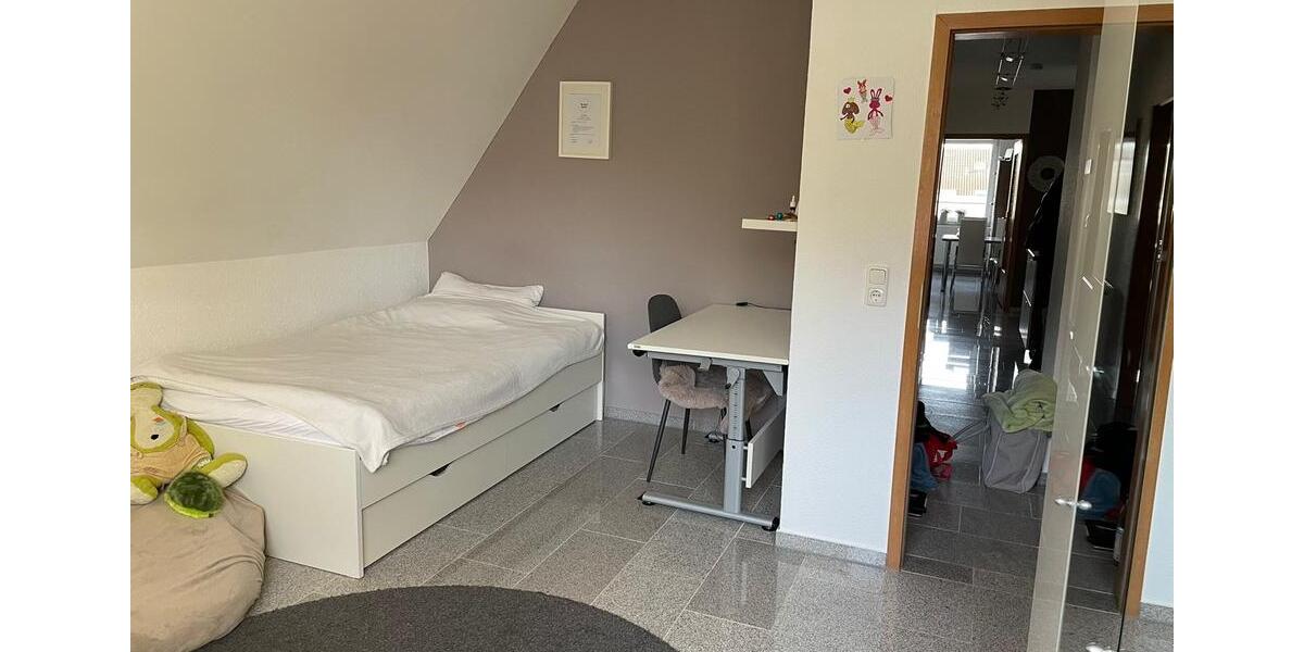 Etagenwohnung Herford - 4 Zimmer, 120 m&sup2;, 960&euro; | Angebot:26397826