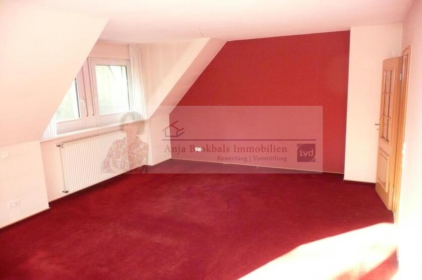 Geräumige 2-Zimmer-Mietwohnung mit Balkon in ruhiger Ortsrandlage 2 zimmer