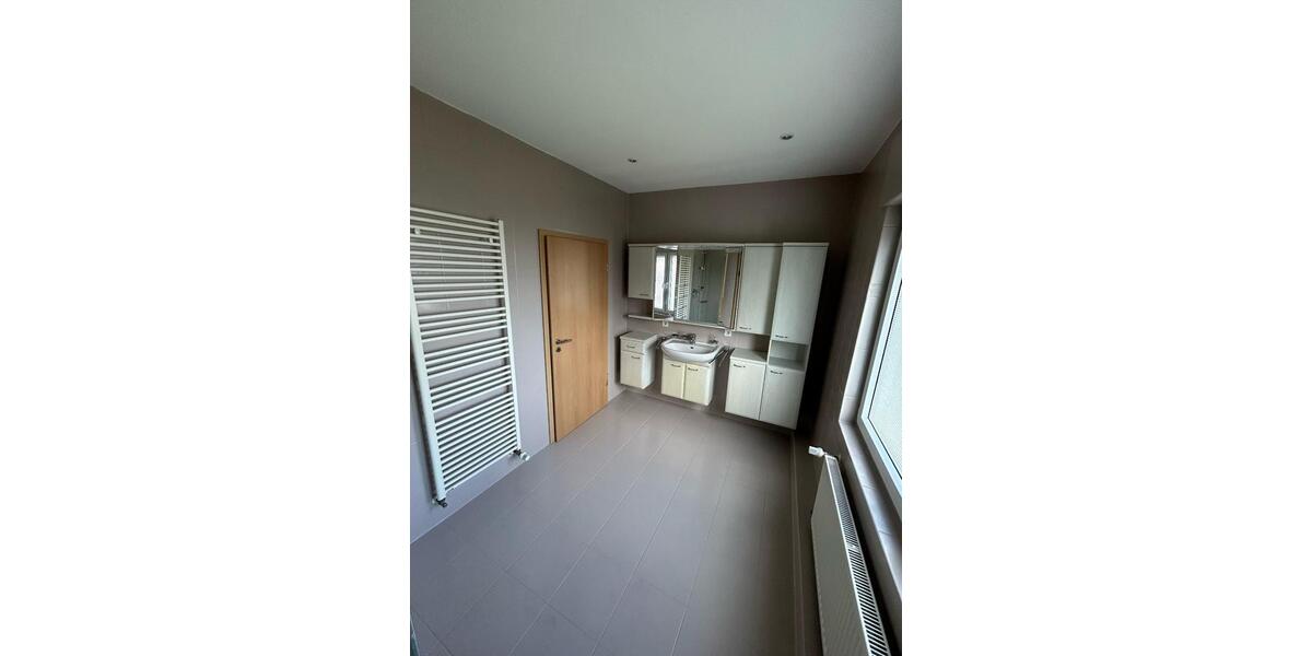 Attraktive 2,5-Zimmer-Wohnung mit großer überdachter Terrasse und 2.5 zimmer