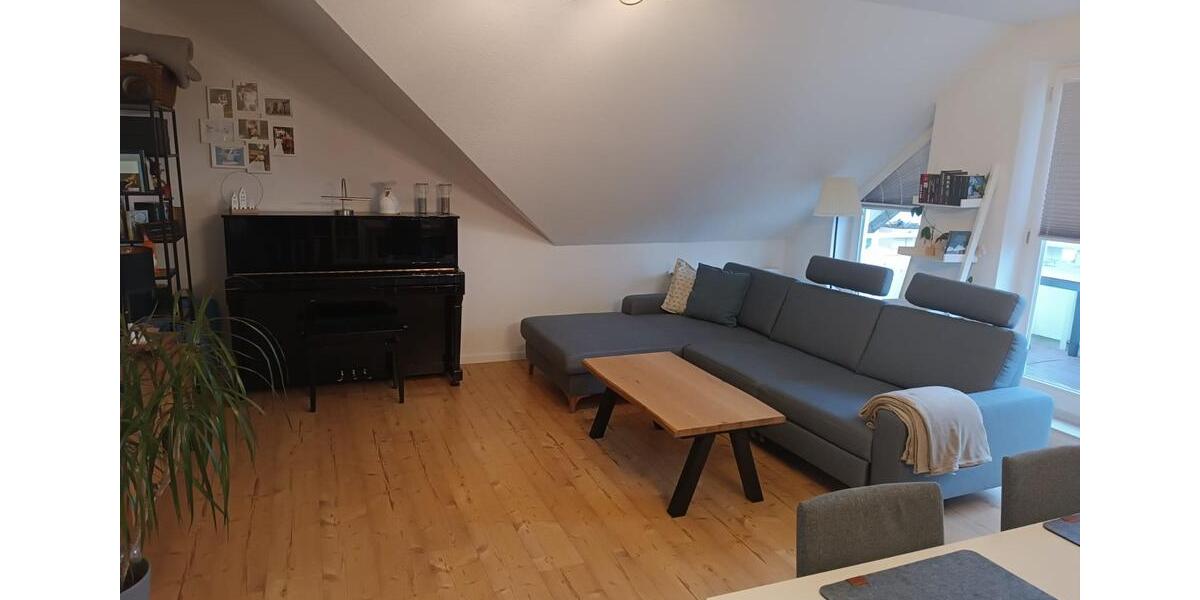 Dachgeschoßwohnung Oerlinghausen - 3 Zimmer, 90 m&sup2;, 260.000&euro; | Angebot:25632637