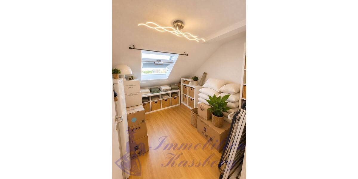 Etagenwohnung Detmold / Heidenoldendorf Heidenoldendorf - 4 Zimmer, 98 m&sup2;, 725&euro; | Angebot:26904254
