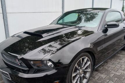 Ford Mustang 99.400 km 21.499 &euro; Detmold 32758