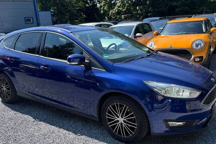 Ford Focus 187.000 km 3.499 &euro; Detmold 32758