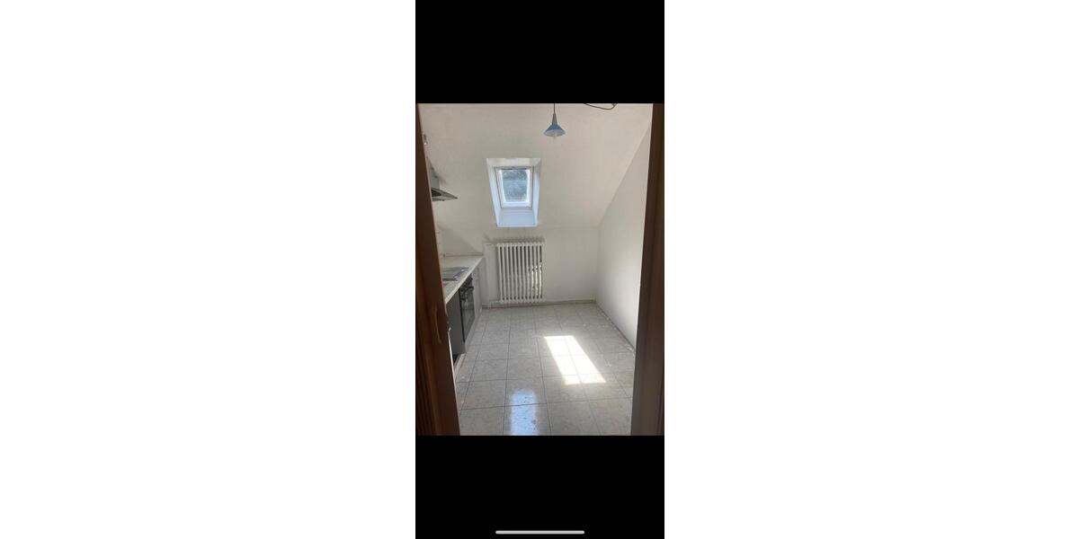 Dachgeschoßwohnung Vlotho - 1 Zimmer, 44 m&sup2;, 550&euro; | Angebot:26150902