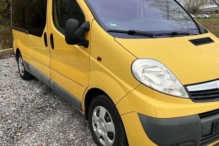 Opel Vivaro 229.700 km 12.400 &euro; Hövelhof 33161