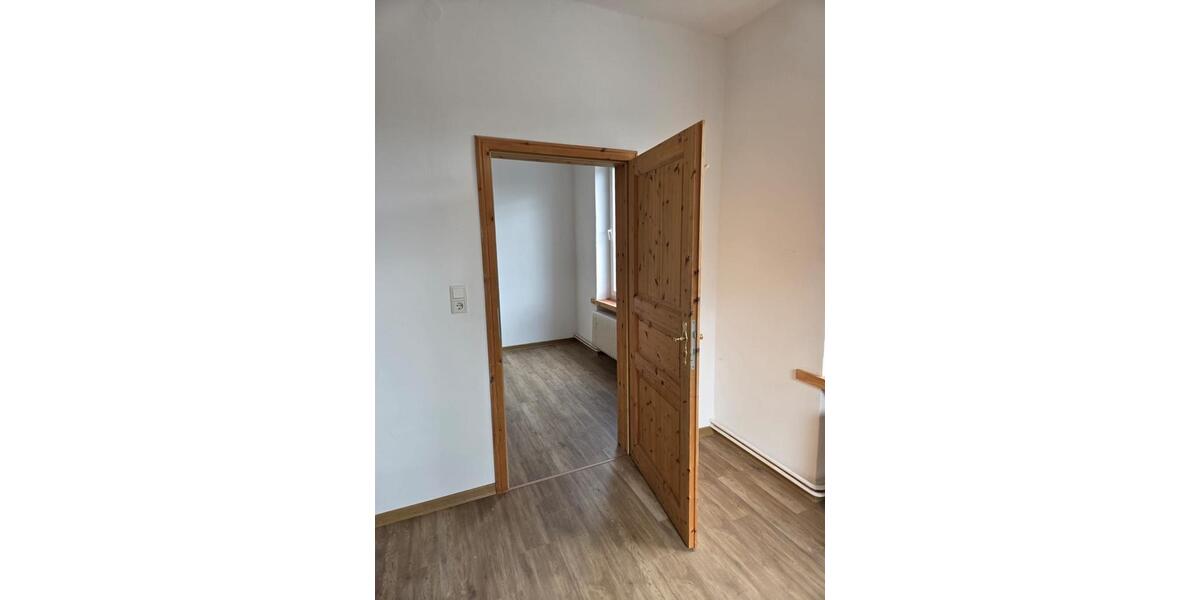 Etagenwohnung Detmold - 5 Zimmer, 120 m&sup2;, 1.200&euro; | Angebot:25638790
