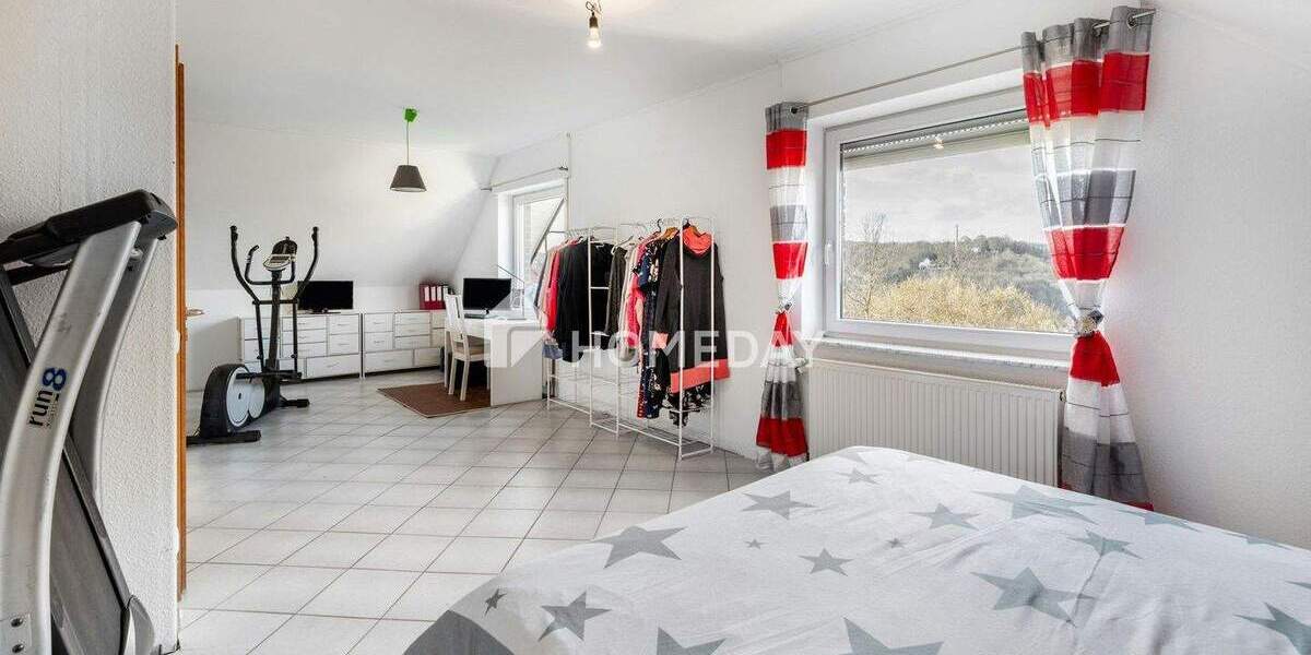 Einfamilienhaus Vlotho - 7 Zimmer, 205 m&sup2;, 369.000&euro; | Angebot:25684579