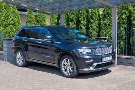 Jeep Grand Cherokee 141.000 km 17.900 € Augustdorf 33832